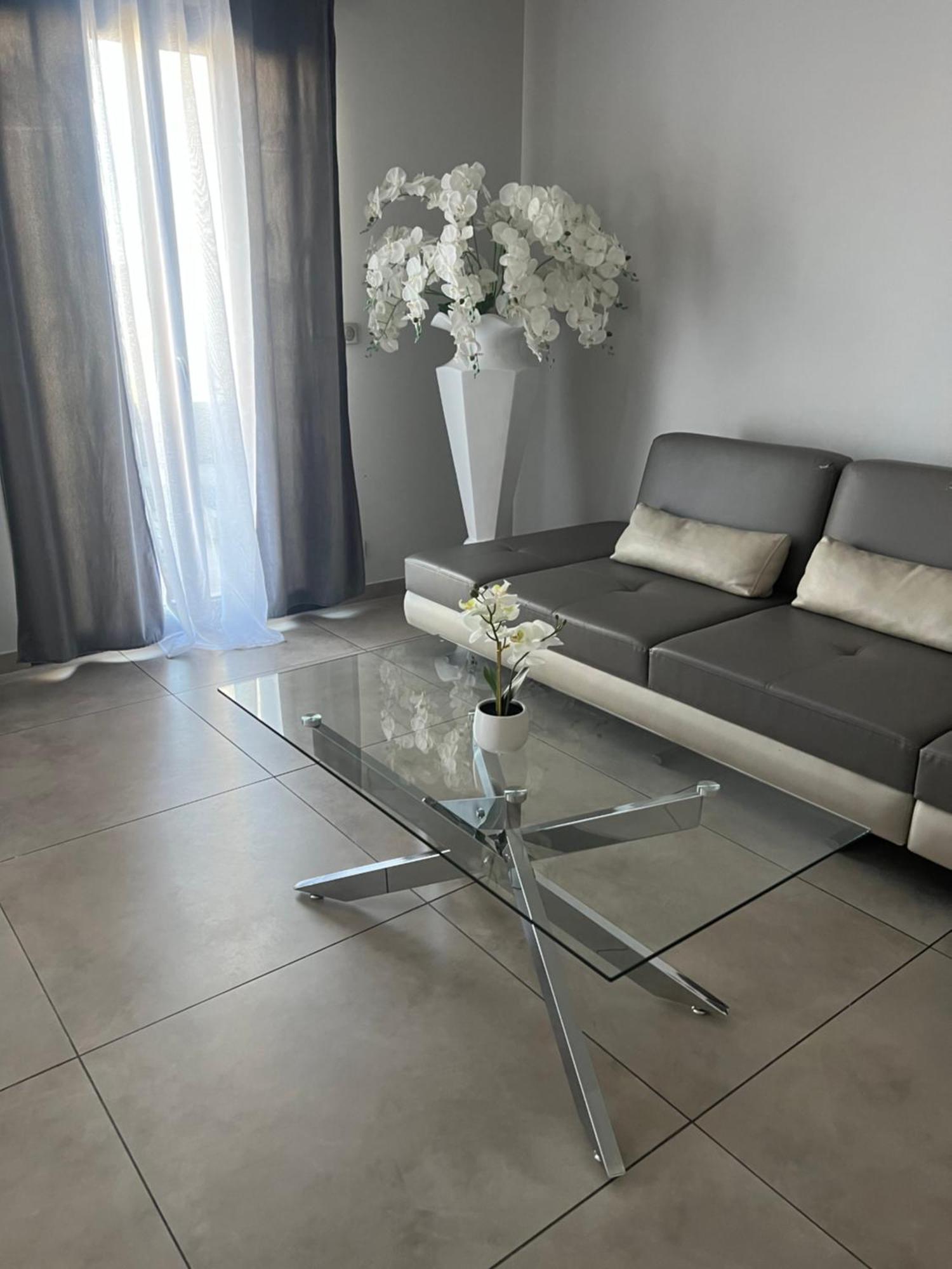 Maison Avec Picine Перпинян Екстериор снимка