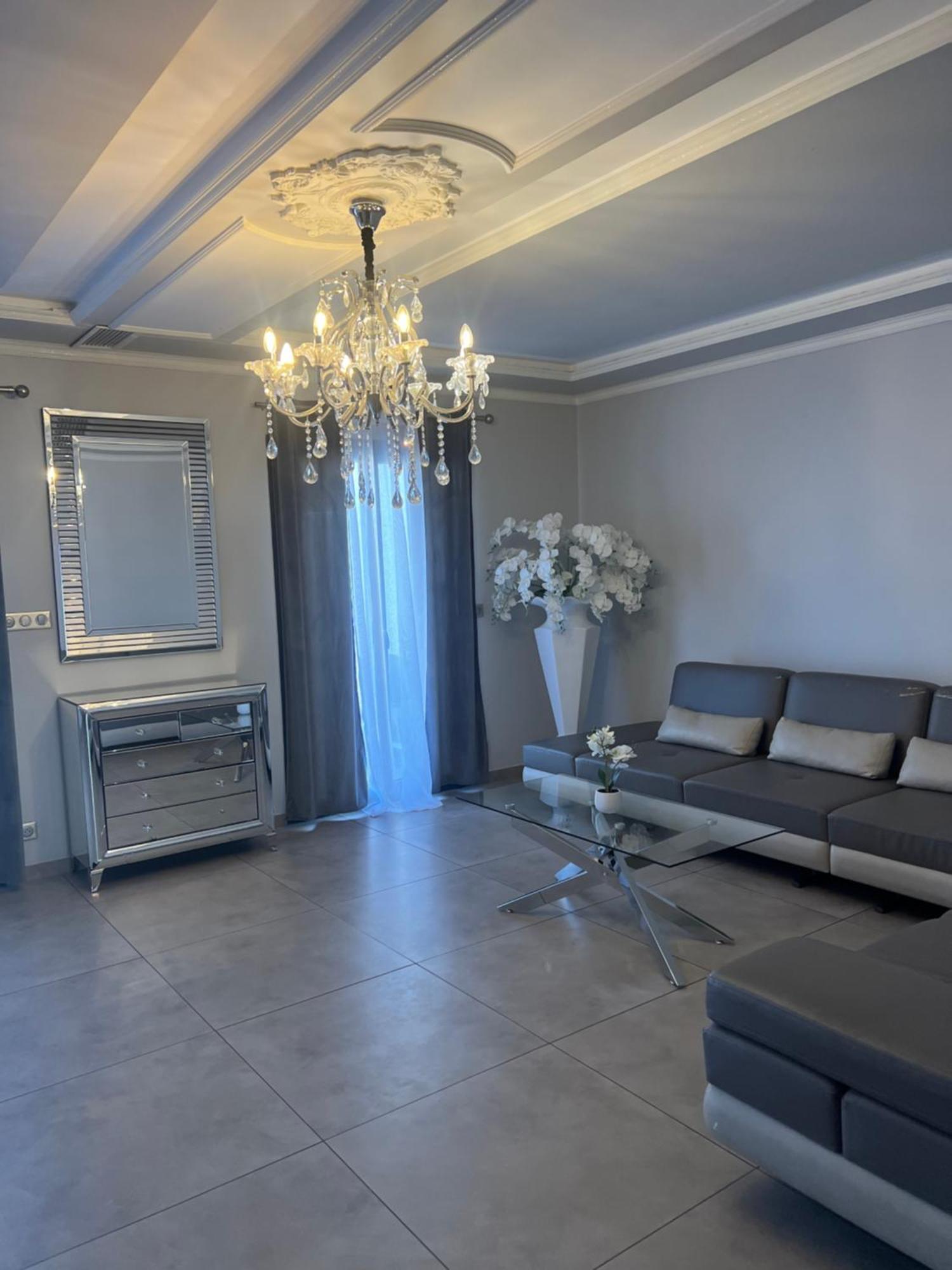 Maison Avec Picine Перпинян Екстериор снимка